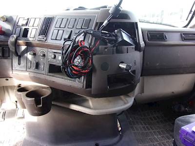 Volvo VNL Dashboard Assembly