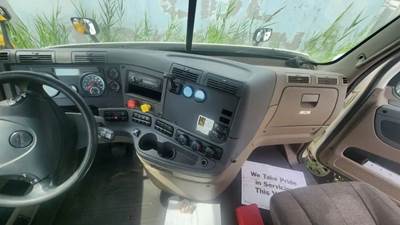 Freightliner Cascadia 113 Dashboard Assembly