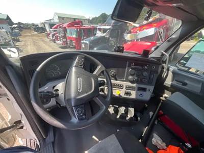 Freightliner Cascadia 116 Dashboard Assembly for a 2021 Freightliner Cascadia 116 Day Cab