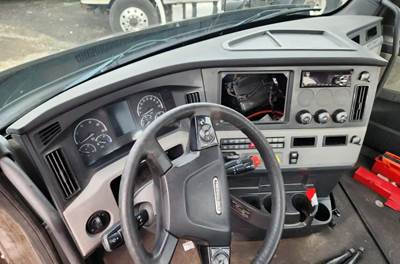 Freightliner Cascadia 116 Dashboard Assembly for a 2020 Freightliner Cascadia 116 Day Cab