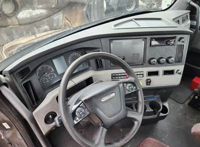 Freightliner Cascadia 116 Dashboard Assembly for a 2019 Freightliner Cascadia 116 Day Cab
