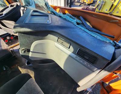 Freightliner Cascadia 116 Dashboard Assembly for a 2019 Freightliner Cascadia 116 Day Cab