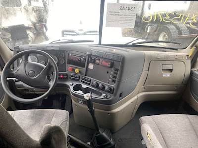 Freightliner Cascadia 125 Dashboard Assembly