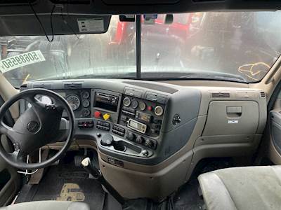 Freightliner Cascadia 125 Dashboard Assembly