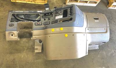 Freightliner Cascadia 125 Dashboard Assembly