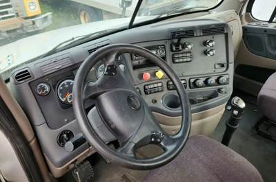 Freightliner Cascadia 125 Dashboard Assembly