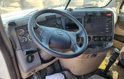 Freightliner Cascadia 125 Dashboard Assembly