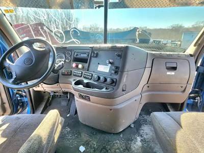 Freightliner Cascadia 125 Dashboard Assembly