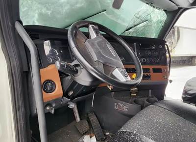 Freightliner Cascadia 126 Dashboard Assembly