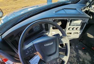 Freightliner Cascadia 126 Dashboard Assembly