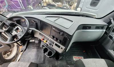 Freightliner Cascadia 126 Dashboard Assembly