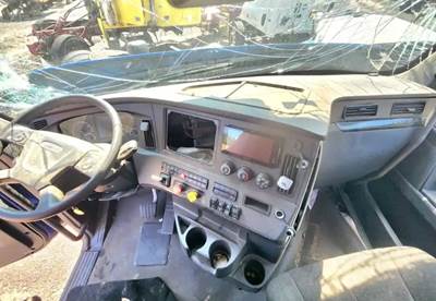 Freightliner Cascadia 126 Dashboard Assembly