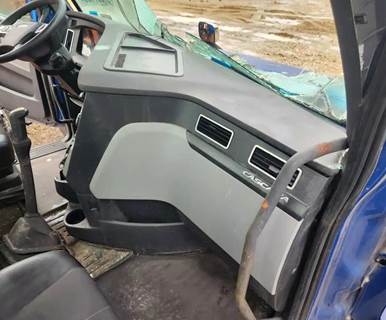 Freightliner Cascadia 126 Dashboard Assembly