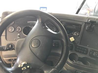 Freightliner Cascadia 132 Dashboard Assembly