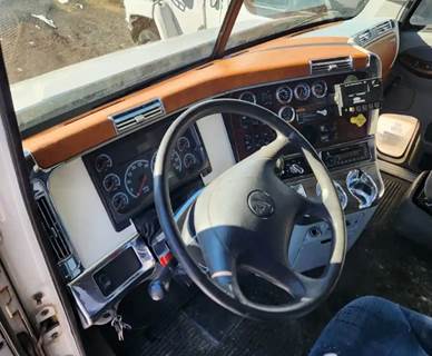 Freightliner Columbia 112 Dashboard Assembly