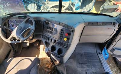 Freightliner Columbia 120 Dashboard Assembly for a 2018 Freightliner Columbia 120 Glider