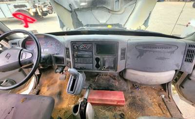 International 4200 Dashboard Assembly