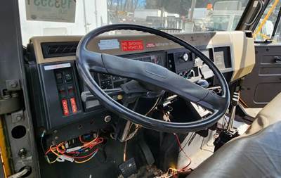International 4900 Dashboard Assembly