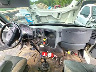 International 7500 Dashboard Assembly
