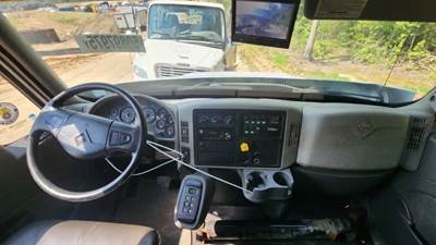 International DuraStar 4300 Dashboard Assembly