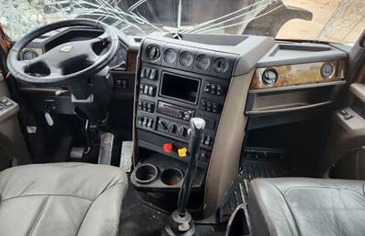 International HX520 Dashboard Assembly