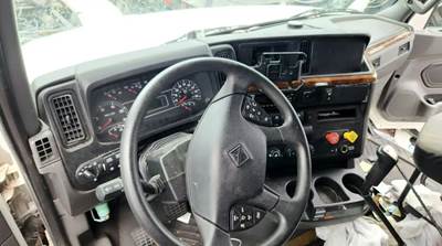 International LT625 Dashboard Assembly