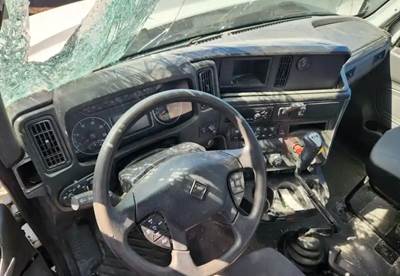 International LT625 Dashboard Assembly