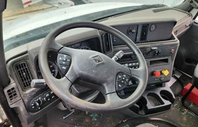 International LT625 Dashboard Assembly