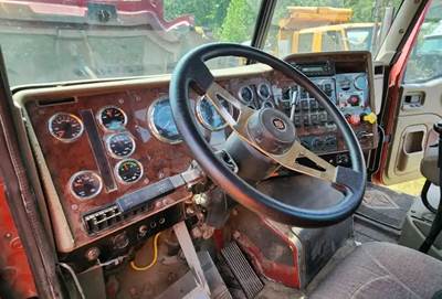 International Paystar 5900i Dashboard Assembly