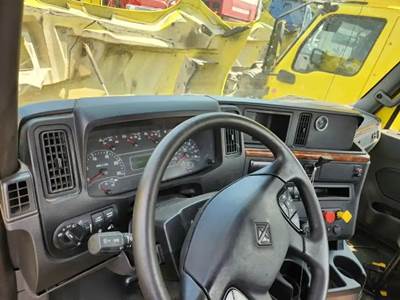 International RH613 Dashboard Assembly