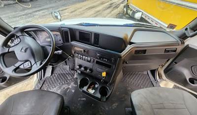 International RH613 Dashboard Assembly