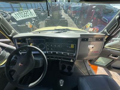 Kenworth T400 Dashboard Assembly