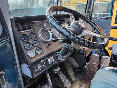 Kenworth T600 Dashboard Assembly