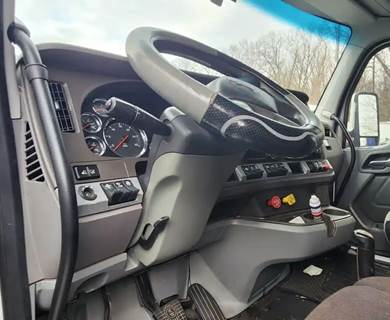 Kenworth T680 Dashboard Assembly