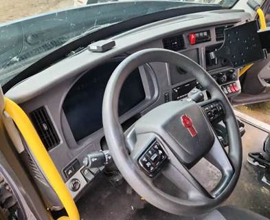 Kenworth T680 Dashboard Assembly