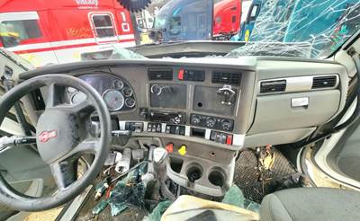 Kenworth T680 Dashboard Assembly
