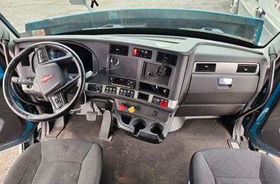 Kenworth T680 Dashboard Assembly