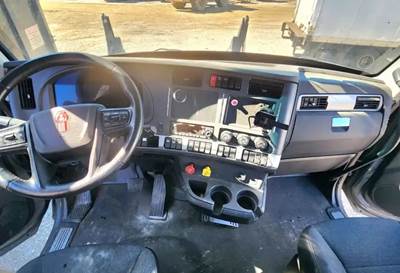 Kenworth T680 Dashboard Assembly