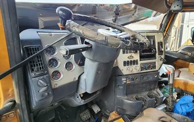 Mack Pinnacle CHU613 Dashboard Assembly for a 2013 Mack CHU613