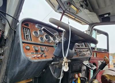 Peterbilt 379 Dashboard Assembly