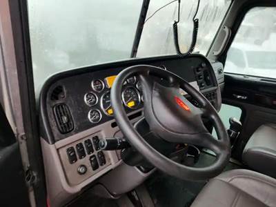 Peterbilt 384 Dashboard Assembly