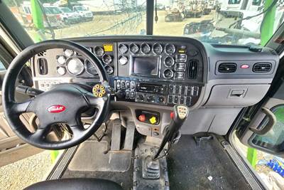 Peterbilt 389 Dashboard Assembly