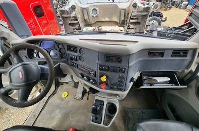 Peterbilt 567 Dashboard Assembly