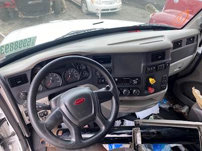 Peterbilt 579 Dashboard Assembly