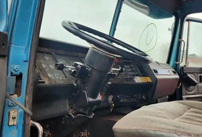 Volvo / WhiteGMC Autocar ACL64 Dashboard Assembly for a 1994 White AUTOCAR ACL64