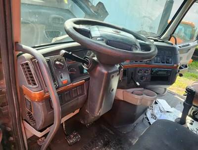 Volvo VNL Dashboard Assembly