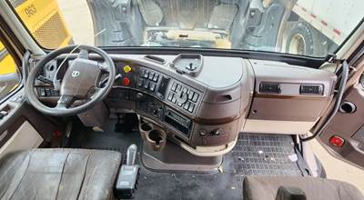 Volvo VNL Dashboard Assembly