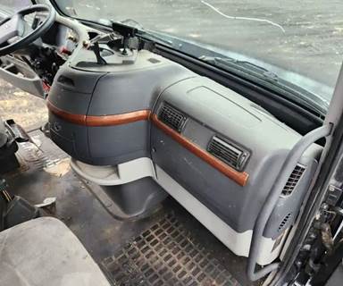 Volvo VNL Dashboard Assembly