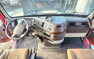 Volvo VNL Dashboard Assembly
