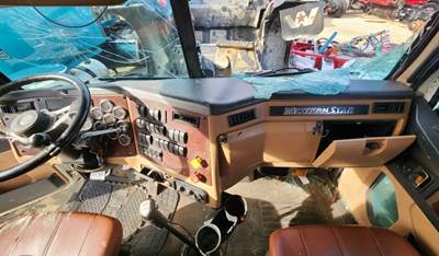 Western Star 4900FA Dashboard Assembly for a 2020 Western Star 4900 FA